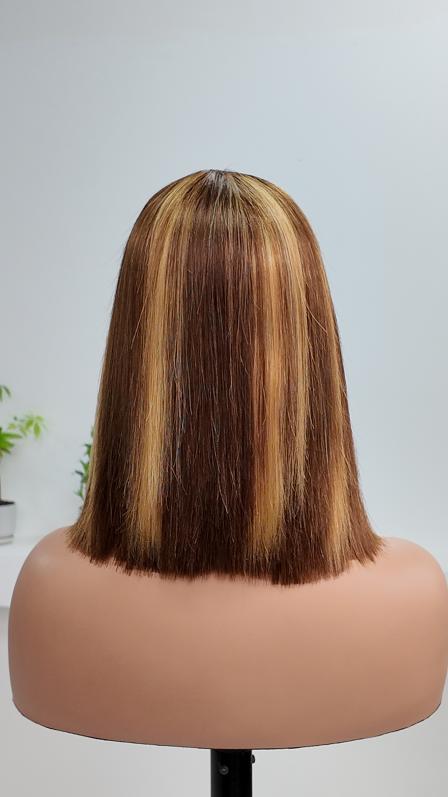 Back view of Worry Freeshop 10 inch honey blonde highlight straight bob human hair wig