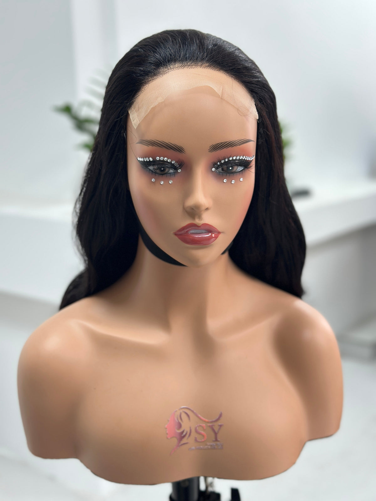 Front view of Worry Freeshop 26 inch natural black loose curl lace wig